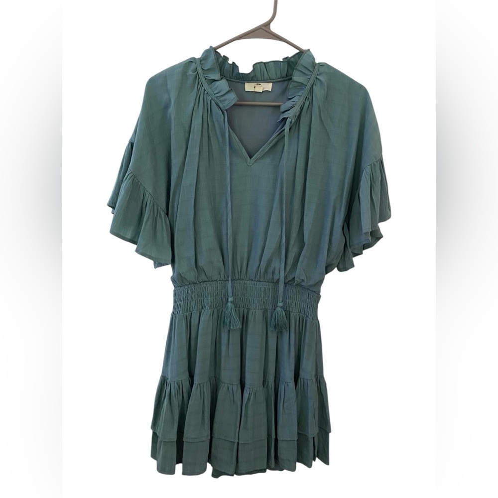 entro V-neck Ruffle Short Sleeve Smocked Waist Tiered Dress Size Medium Teal